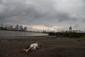 Rachel Gomme: Flotsam, performance image